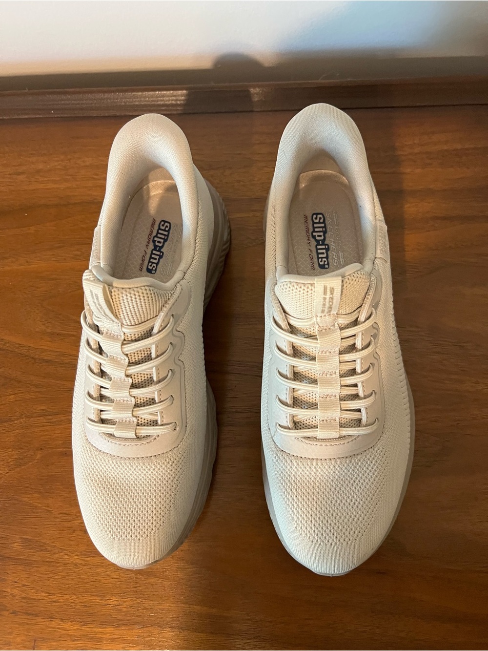 Women’s Slip-ins Lightweight Sketcher Sneakers - Picture 2 of 6
